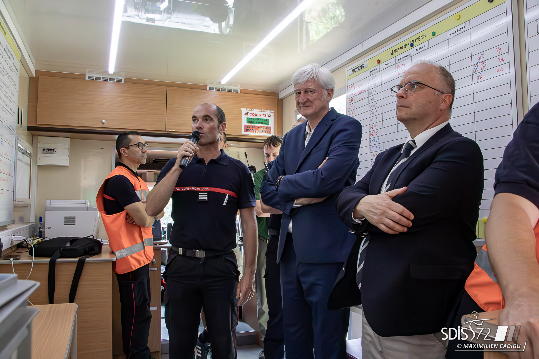 poste-commandement-pompiers-prefet-emmanuel-aubry-president-departement-sarthe-dominique-le-mener