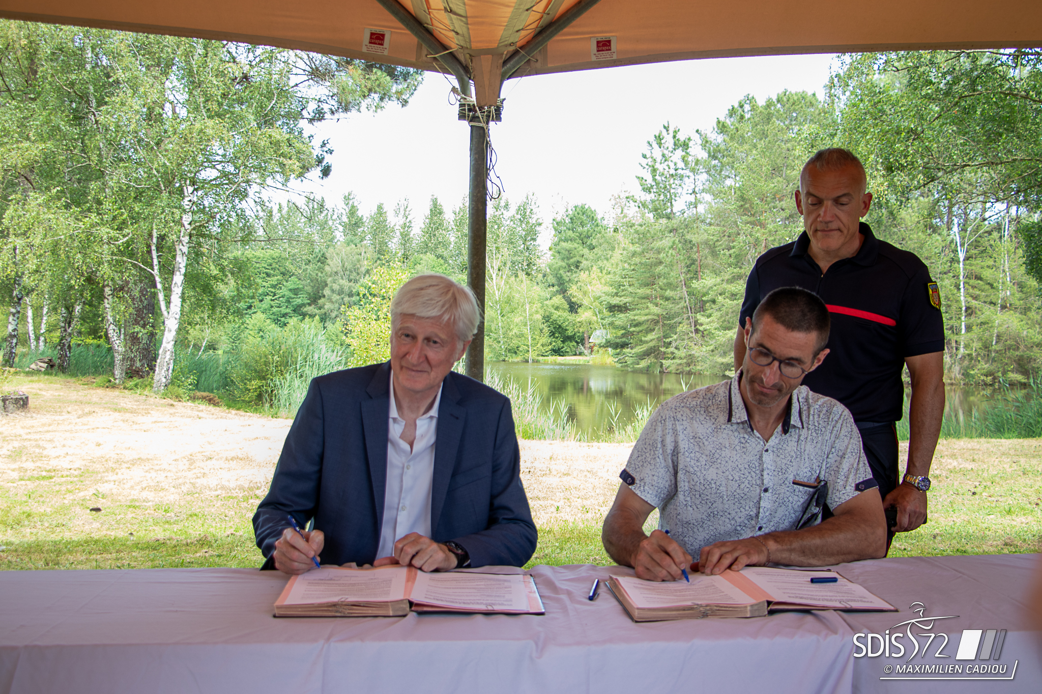 signature-convention-fnsea-agriculteurs-pompiers-sarthe-dominique-le-mener
