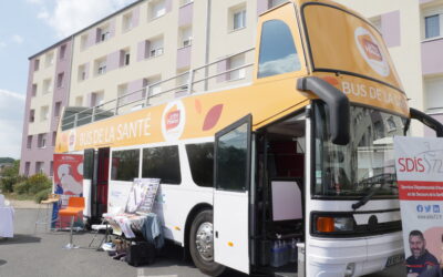 Les sapeurs-pompiers de la Sarthe au rendez-vous du bus de la santé