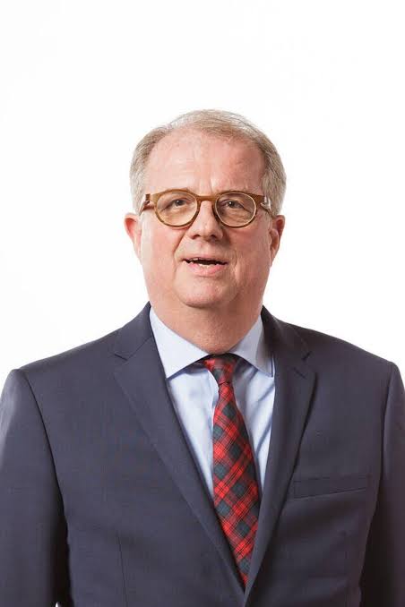 Régis VALLIENNE